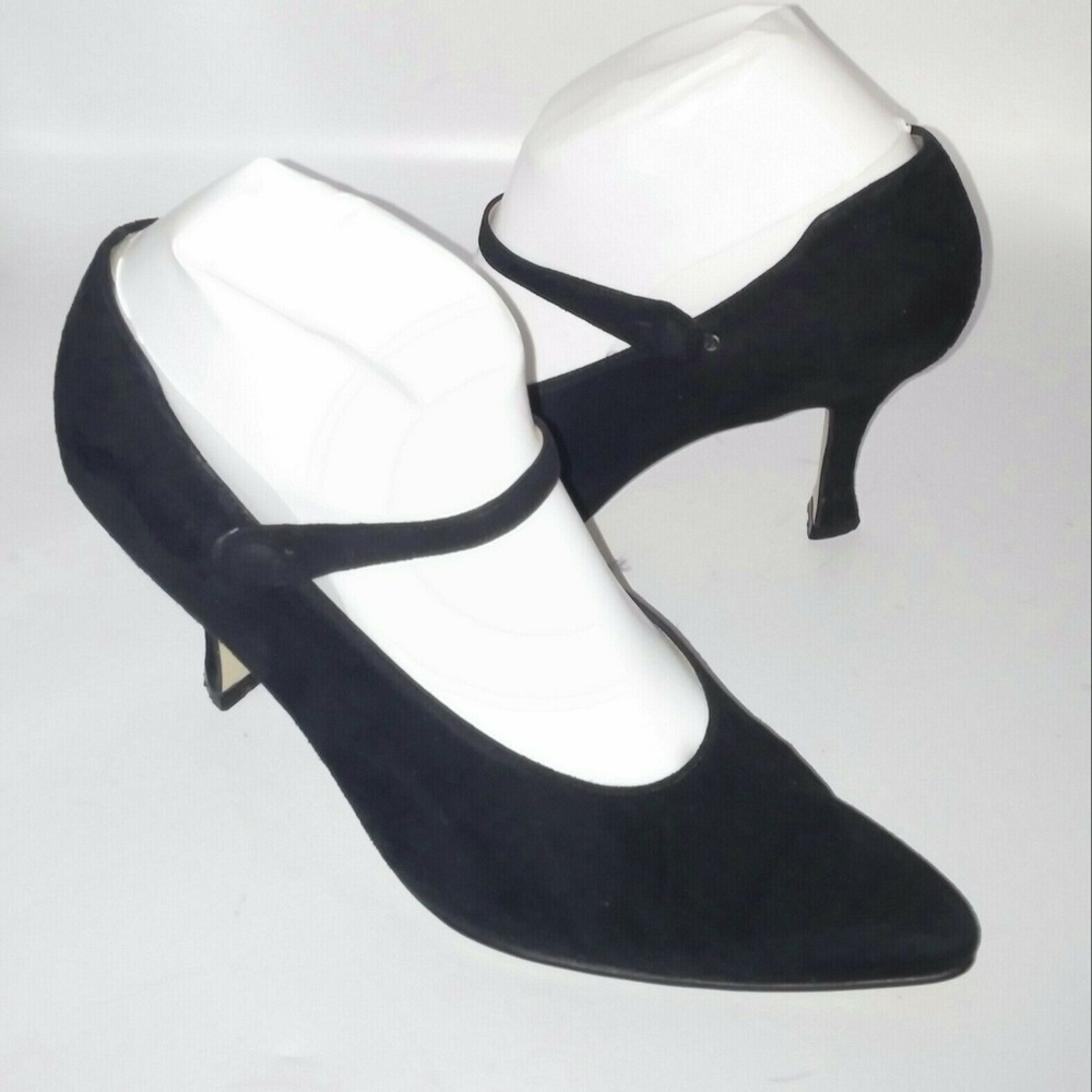 Apostrophe 8.5 Mary Janes Black Suede Pointy party
